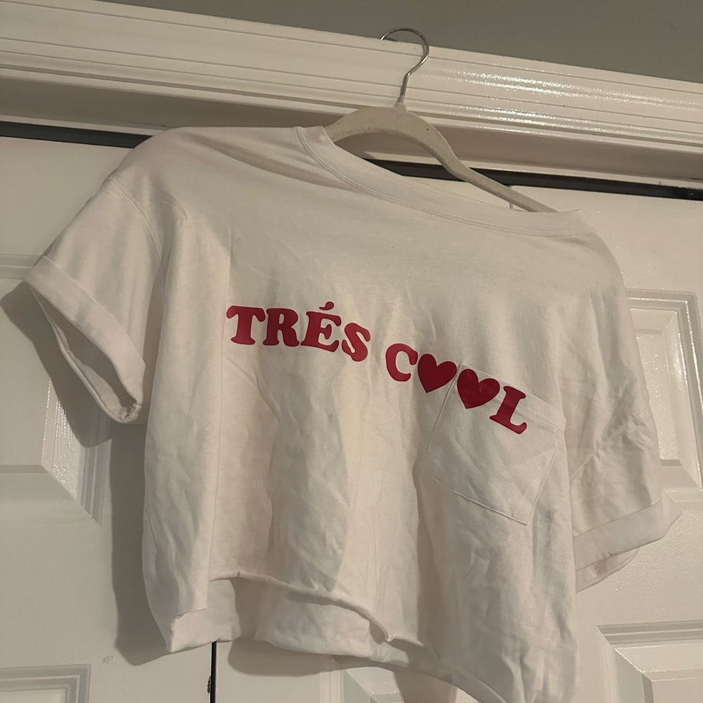 Trendy White Graphic Tee - Picture 2 of 2